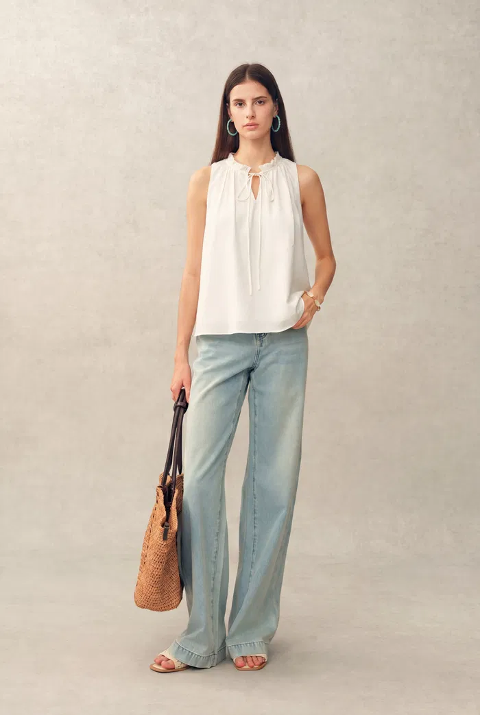Sleeveless Tops